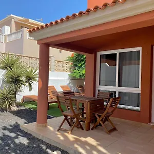 https://sunbeach-5.in-canary-islands.com